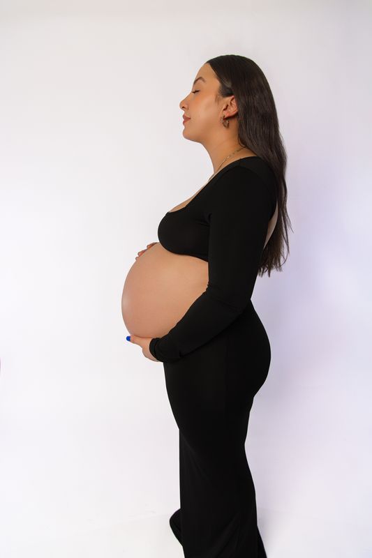 Maternity photography by Swavey Shots